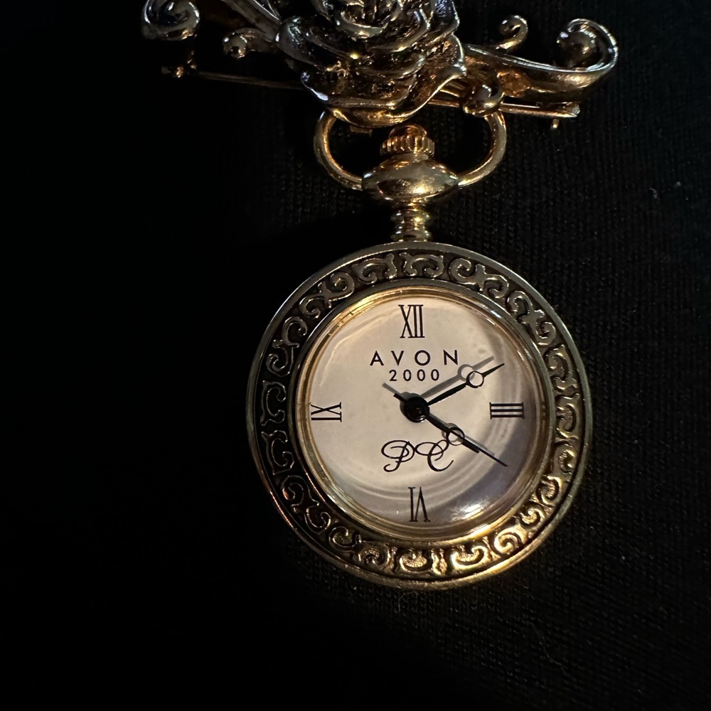 Vintage Avon Y2K 2000 President’s Club Brooch Watch - Picture 2 of 3